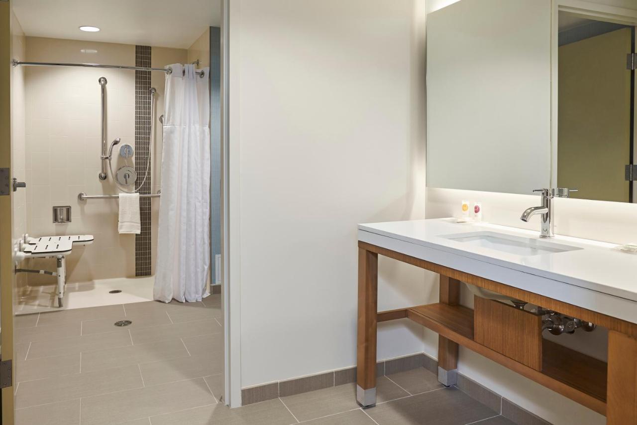 Hyatt Place Toronto/Mississauga Centre Zewnętrze zdjęcie